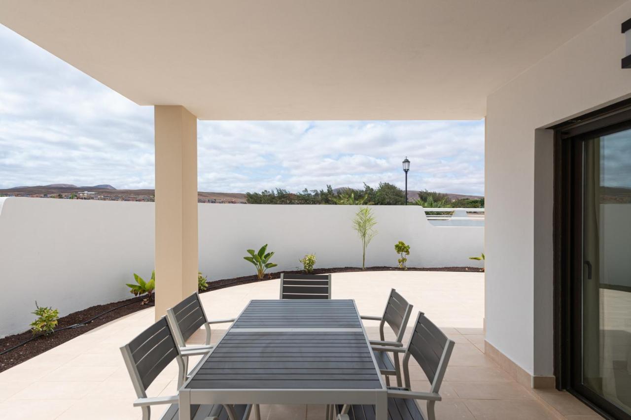 Homeforguest Flat With Large Terrace In Modern Residential Complex With Swimming Pool Caleta de Fuste Extérieur photo