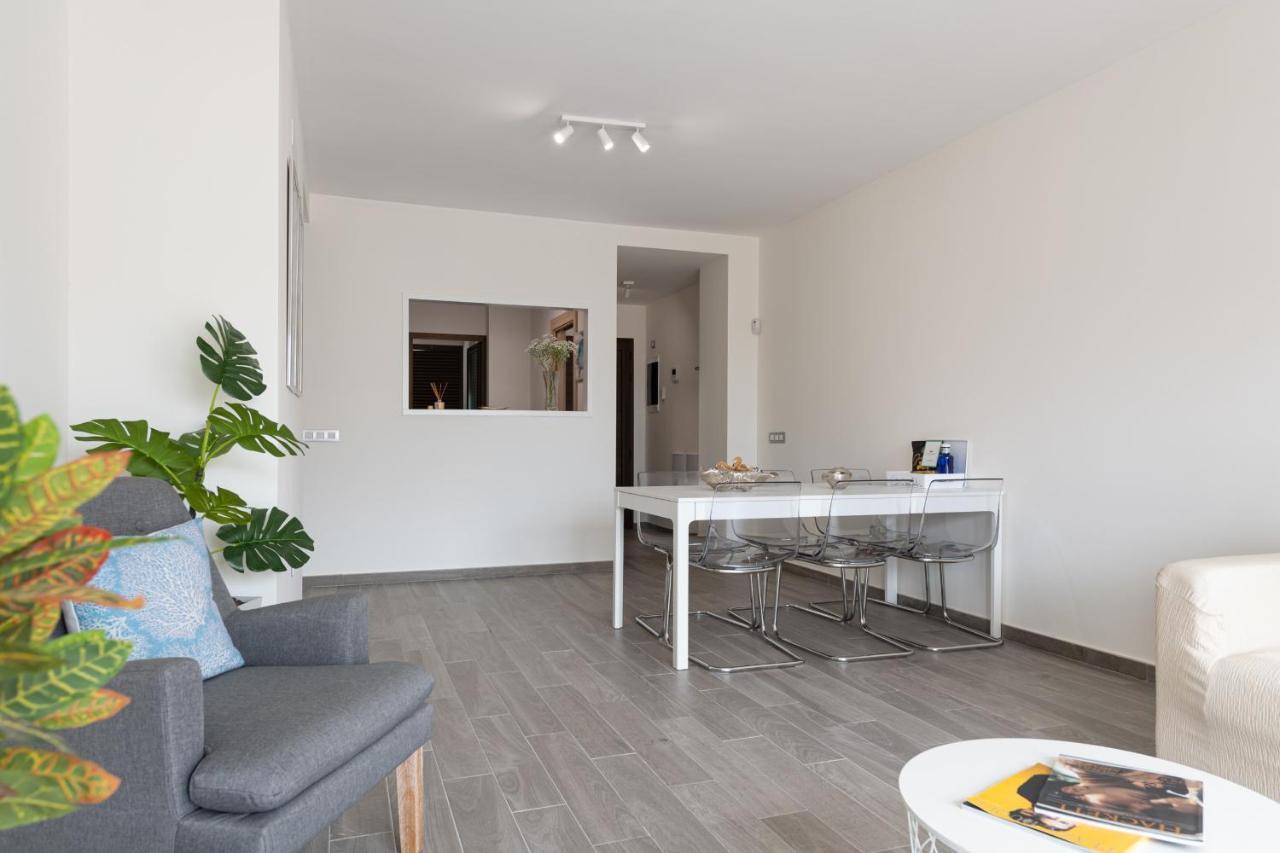Homeforguest Flat With Large Terrace In Modern Residential Complex With Swimming Pool Caleta de Fuste Extérieur photo